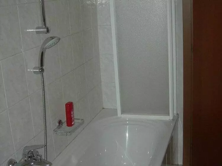 簡易ホテル Sirena