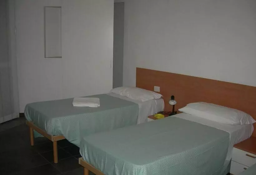 簡易ホテル Sirena