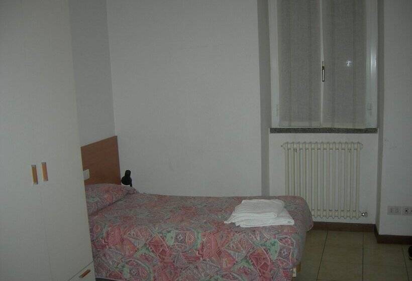 فندق فئة نجمة واحدة Sirena