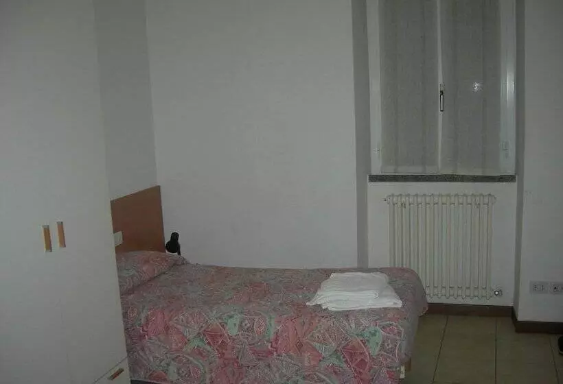 簡易ホテル Sirena