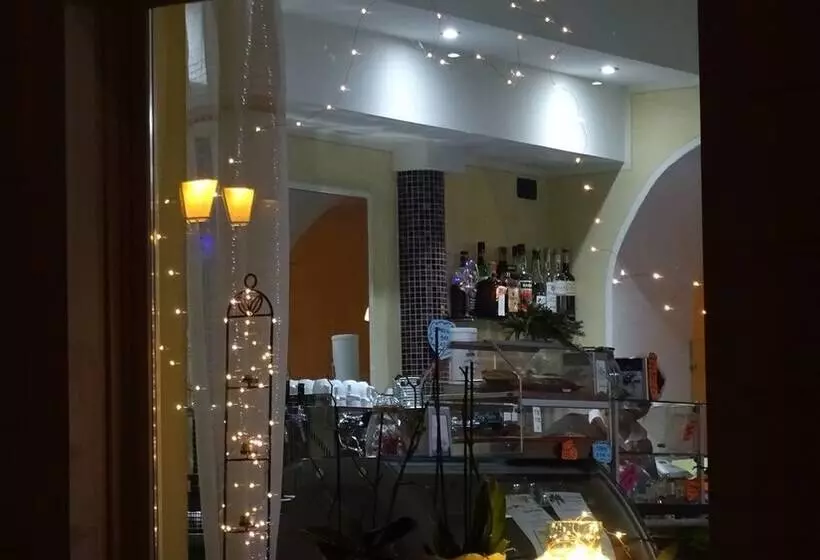 ホテル Albergo Montoso Ristorante