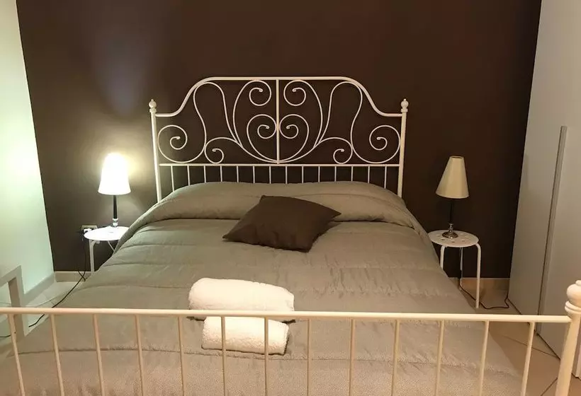 پانسیون Family And Friends