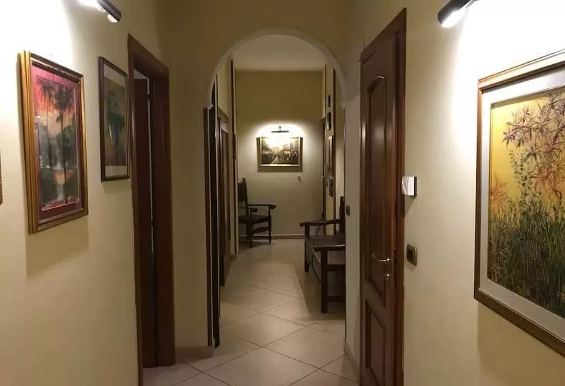 پانسیون Family And Friends