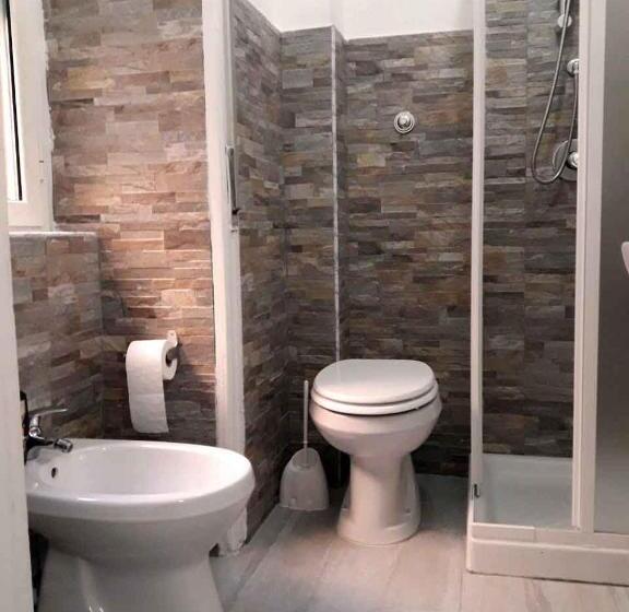 پانسیون Villa Dietro La Luna