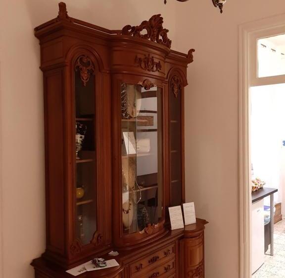 پانسیون Villa Dietro La Luna