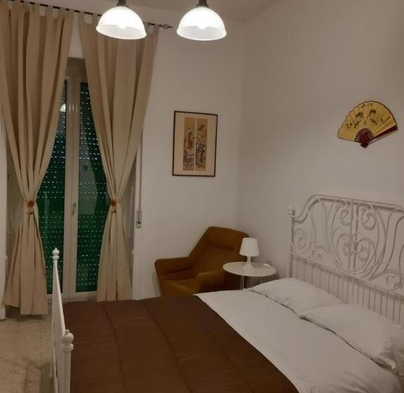 پانسیون Villa Dietro La Luna