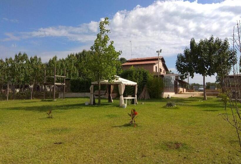 مبيت وإفطار Fattoria Il Laghetto