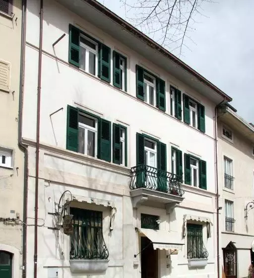 ホテル Monte Marsicano