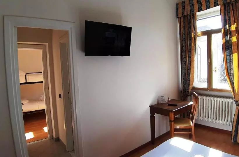 ホテル Monte Marsicano