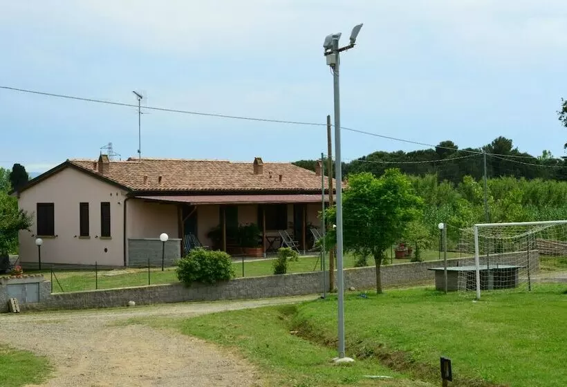 Maaseutuhotelli Agriturismo Ferri Di Ferri Donatella