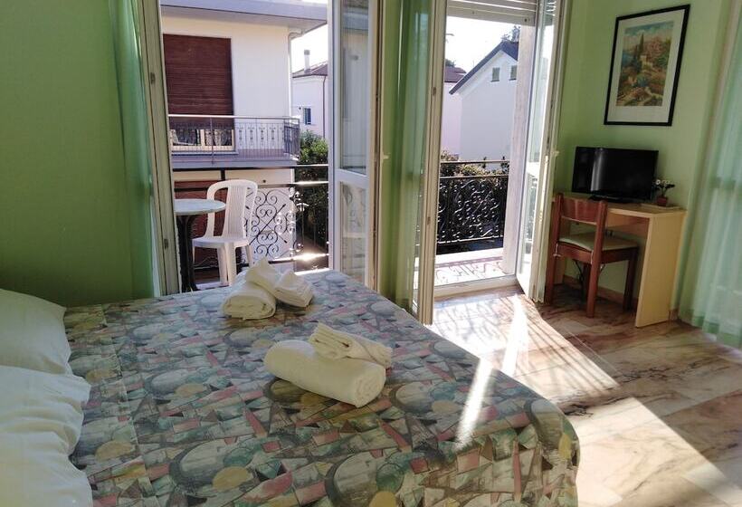 ホテル Villa Tempo D'estate