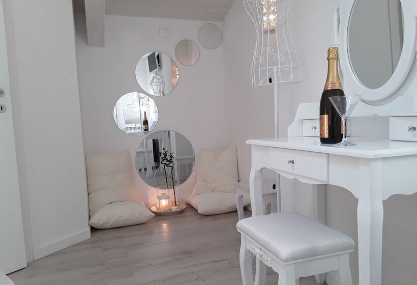 بنسيون Acquamarina B&b