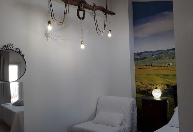 بنسيون Acquamarina B&b