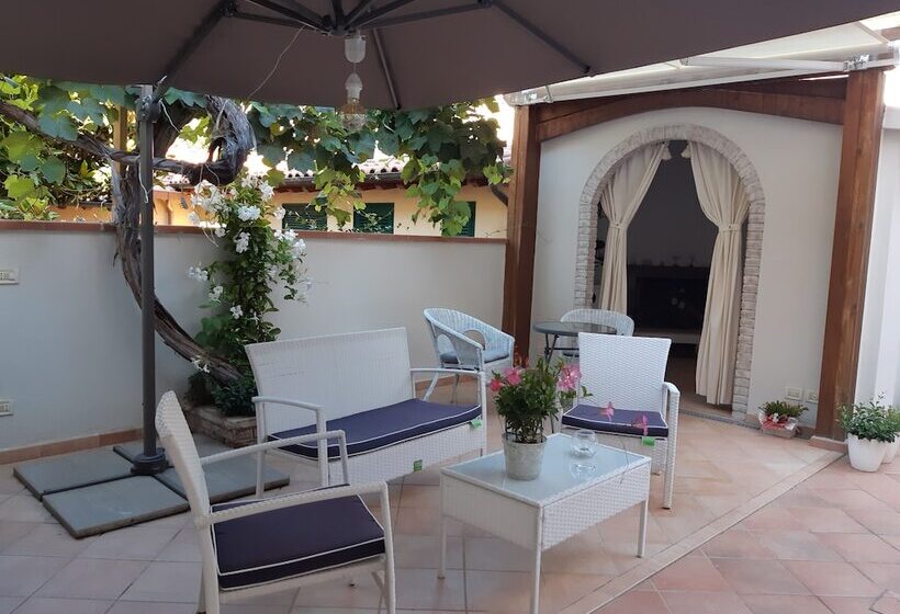 بنسيون Acquamarina B&b