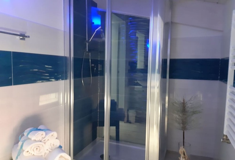 بنسيون Acquamarina B&b