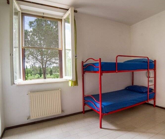 Tuscany Working Hostel