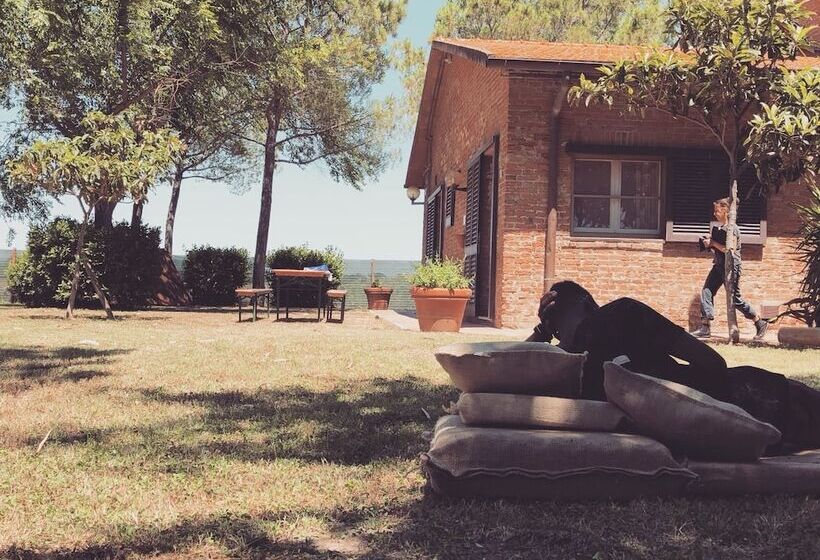 Tuscany Working Hostel