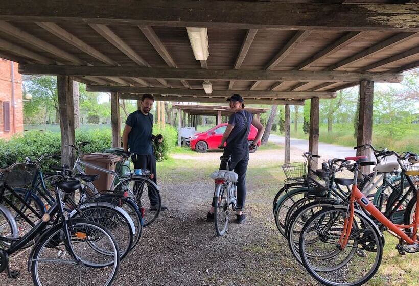 Tuscany Working Hostel