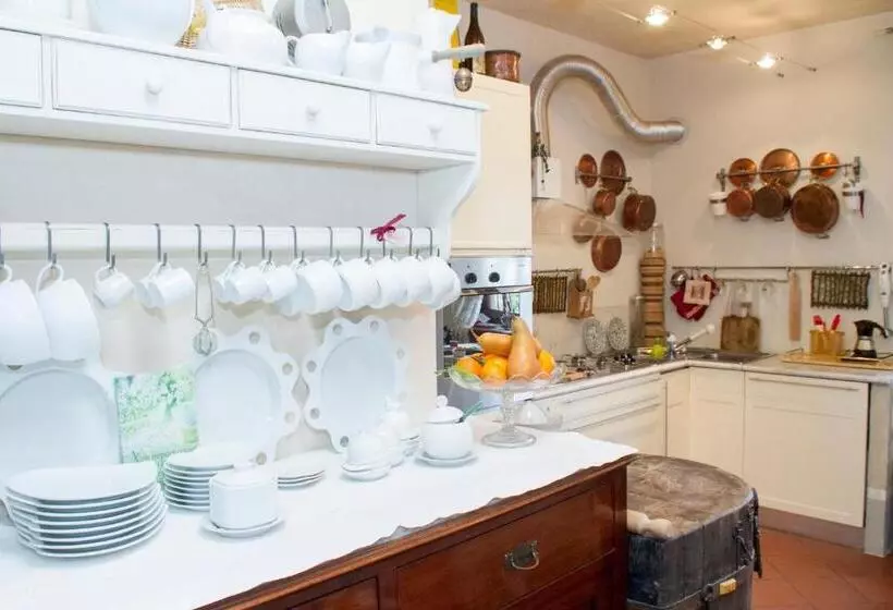 Aamiaismajoitus (B&B) Beb Madamadorè