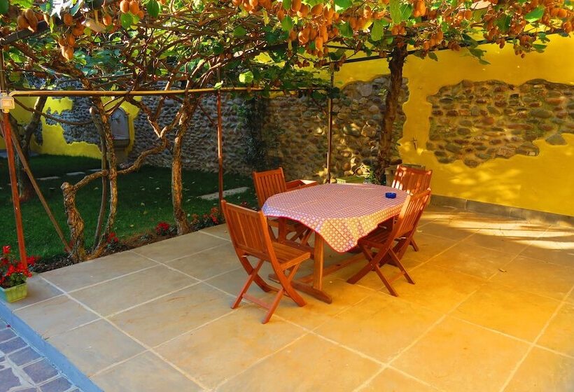 مبيت وإفطار Came