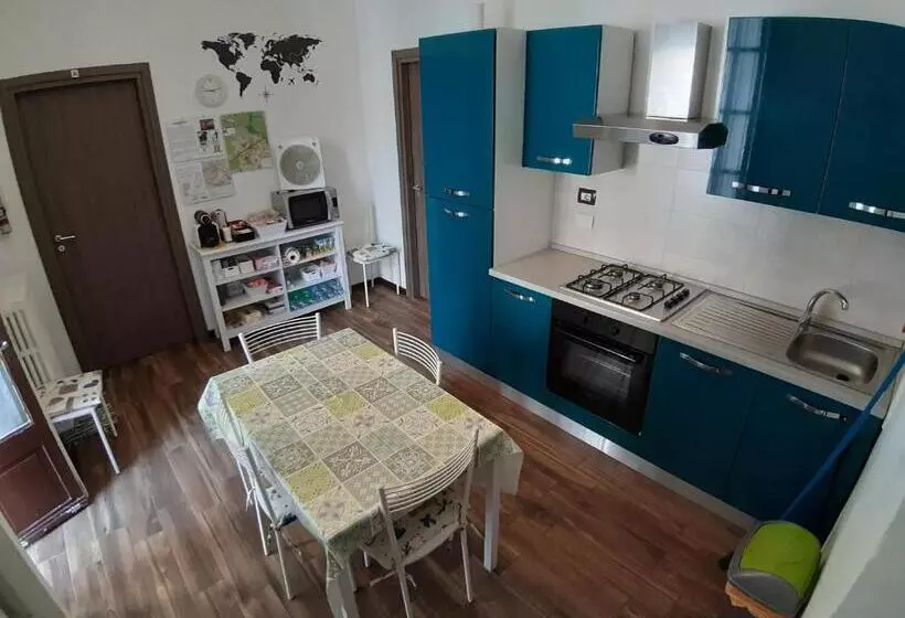 ベッドアンドブレックファースト Il Ghirovago