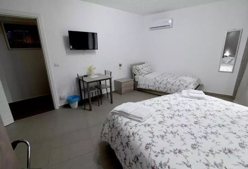 Aamiaismajoitus (B&B) La Regina Di Saba