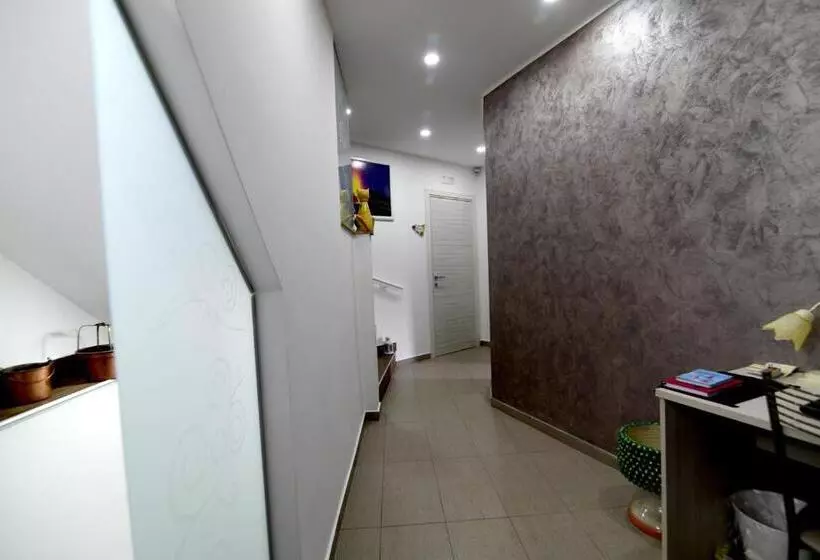 Aamiaismajoitus (B&B) La Regina Di Saba