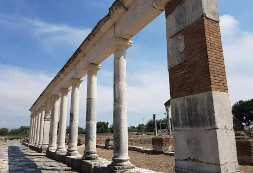 Hotelli Albergo Ristorante Bar Pizzeria La Lanterna