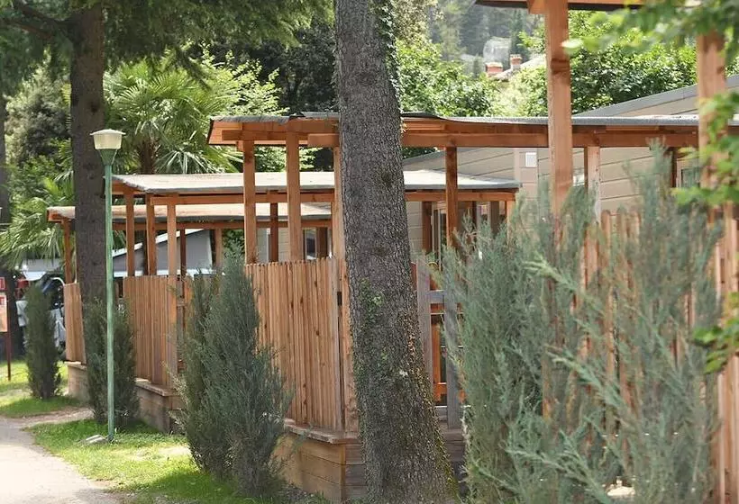 هتل Camping Zoo