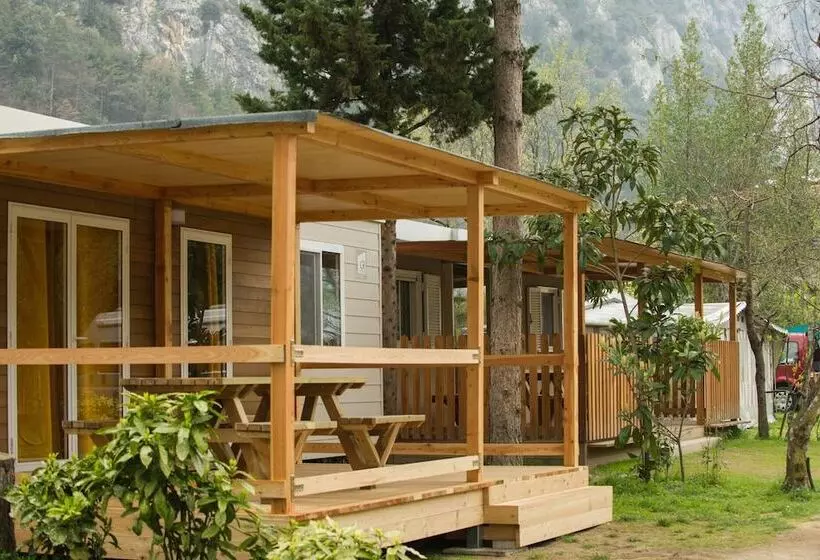 هتل Camping Zoo