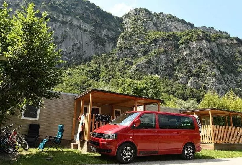 هتل Camping Zoo
