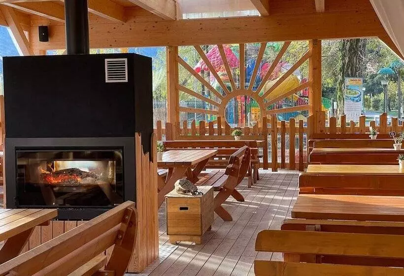 هتل Camping Zoo