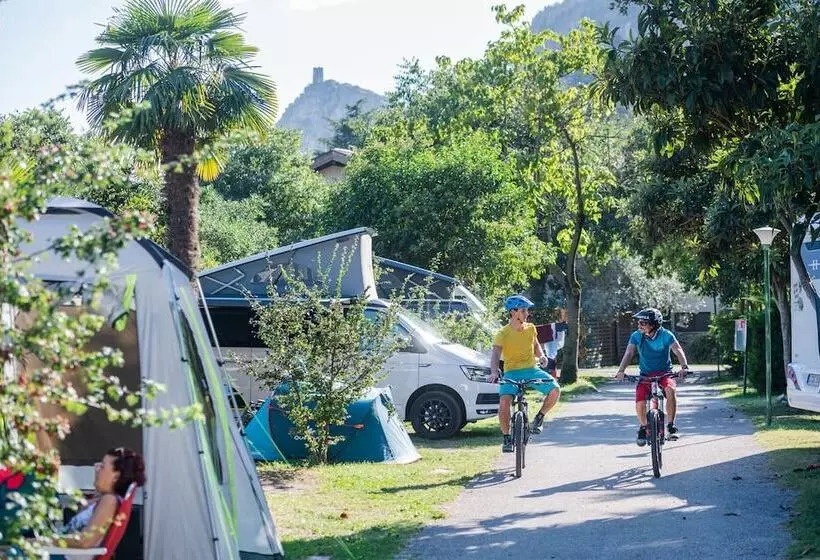 هتل Camping Zoo