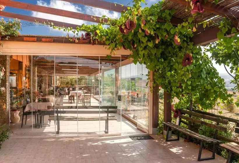 Maaseutuhotelli Cuaddus E Tellas