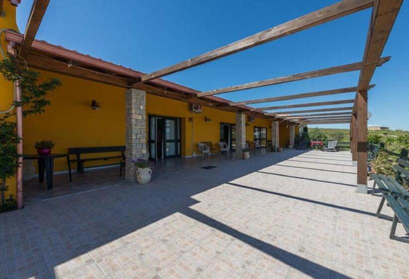 Hotel wiejski Cuaddus E Tellas