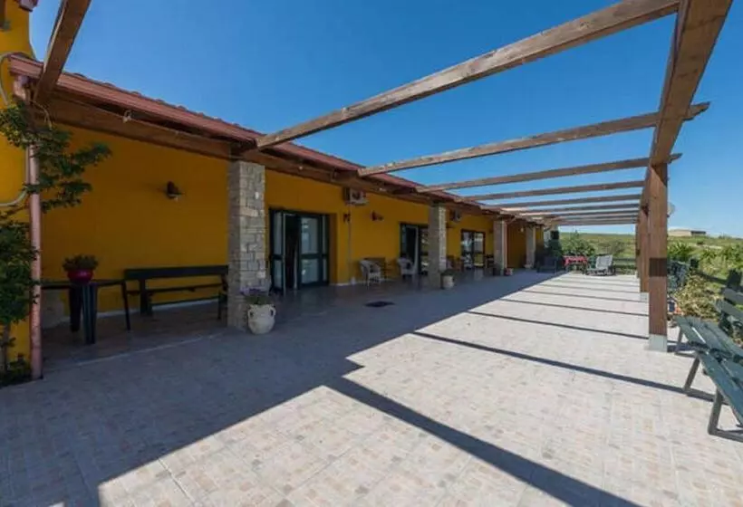 Maaseutuhotelli Cuaddus E Tellas