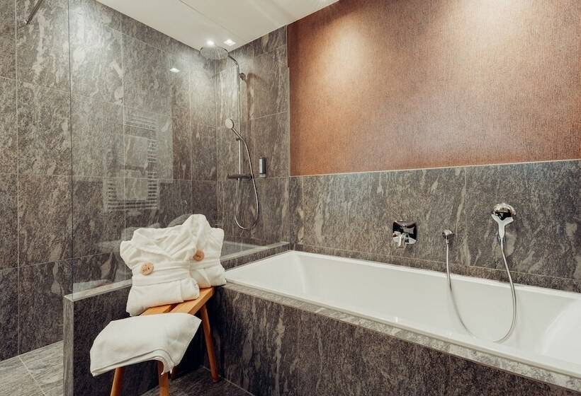 Vinea   Suites & Apartments