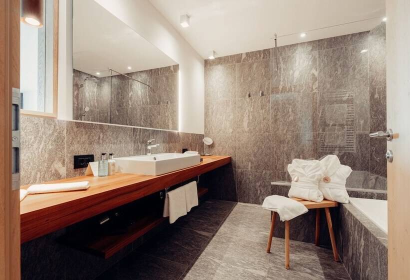 Vinea   Suites & Apartments