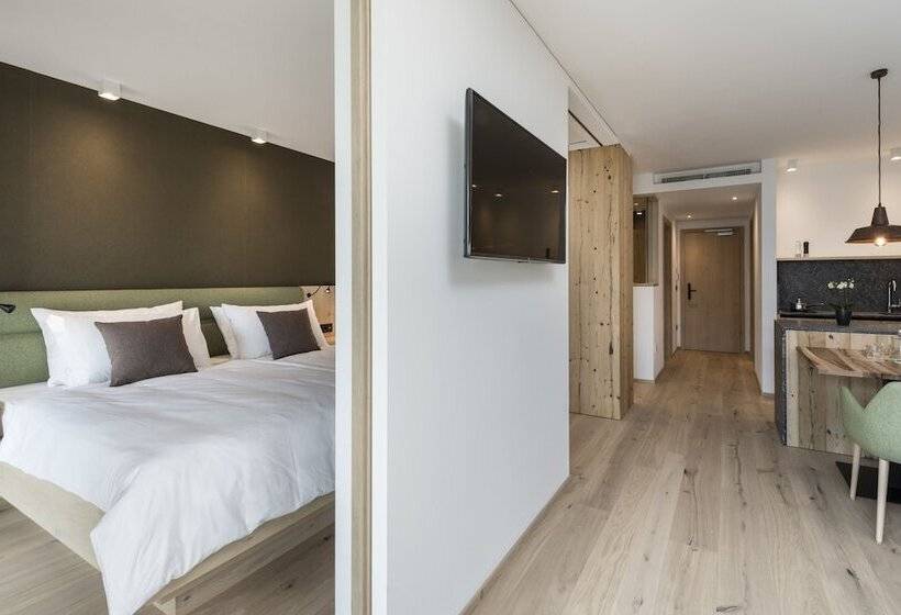 Vinea   Suites & Apartments