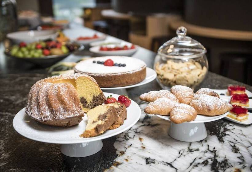 Vinea   Suites & Apartments