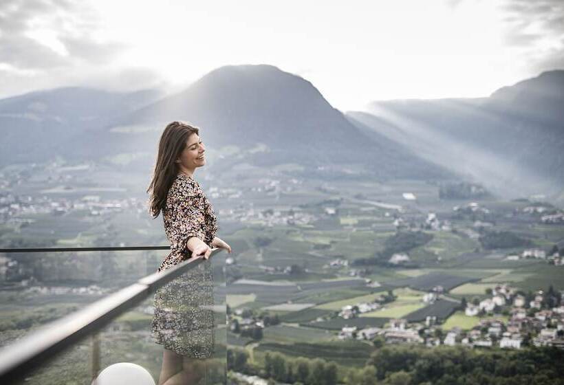 Vinea   Suites & Apartments