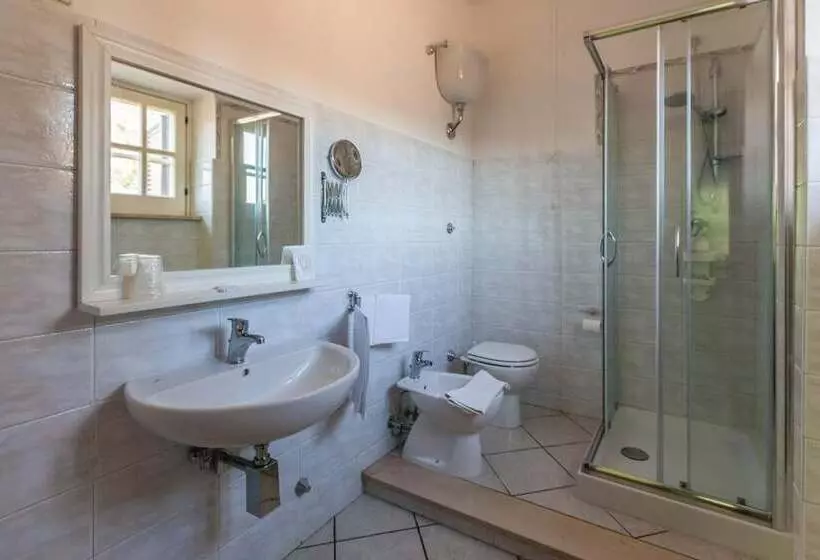 Hostelli Villa Dei Butteri   Aprilia