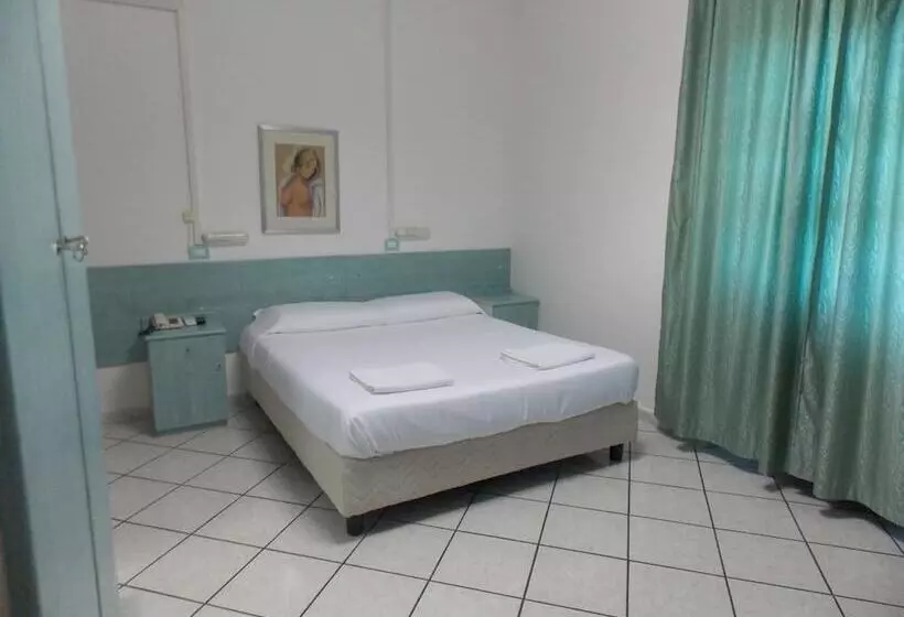 Hostelli Villa Dei Butteri   Aprilia