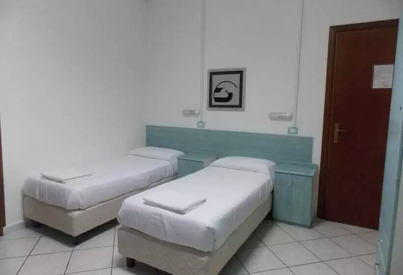 Hostelli Villa Dei Butteri   Aprilia