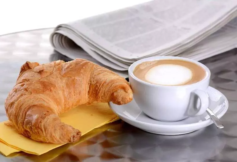 Hostelli Villa Dei Butteri   Aprilia