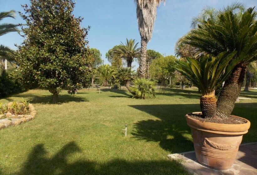 فندق فئة نجمة واحدة Villa Dei Butteri   Aprilia