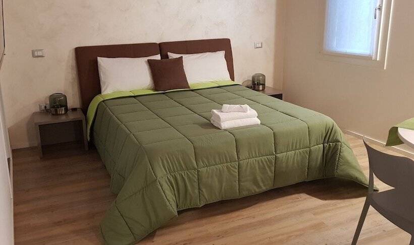 تختخواب و صبحانه Ca  Dell Angelo