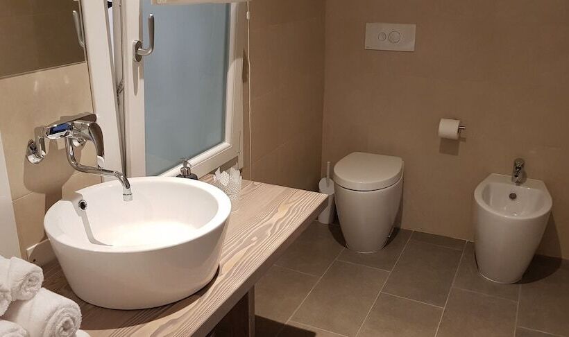 تختخواب و صبحانه Ca  Dell Angelo