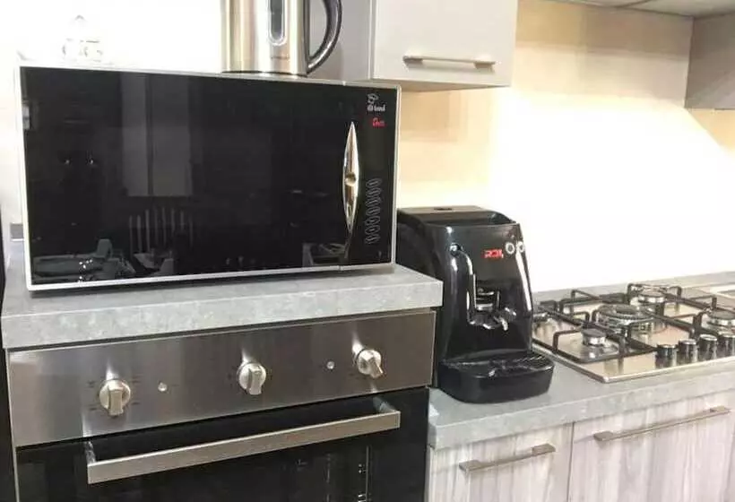 تختخواب و صبحانه Ruben Holiday