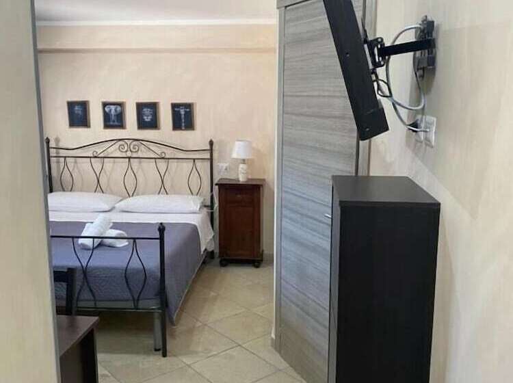 مبيت وإفطار Ruben Holiday